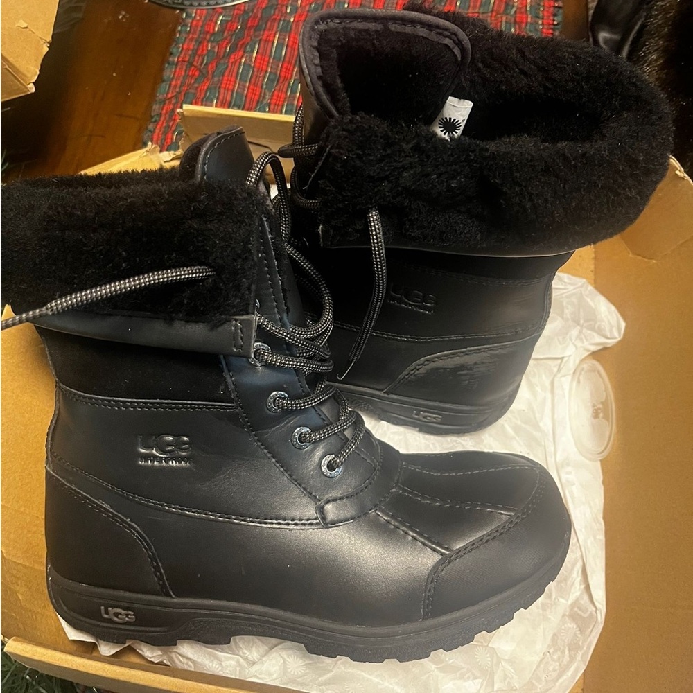 Only used once ,.no scratches,sign of wear Brand new,my son Grew them out